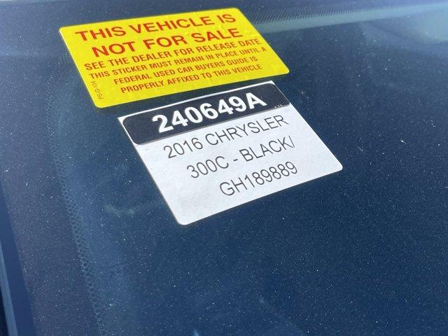 2016 chrysler 300c base