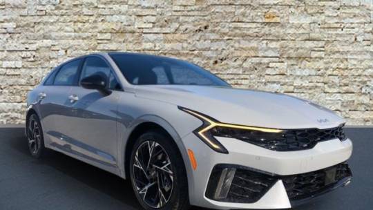 2025 Kia K5 gt-line