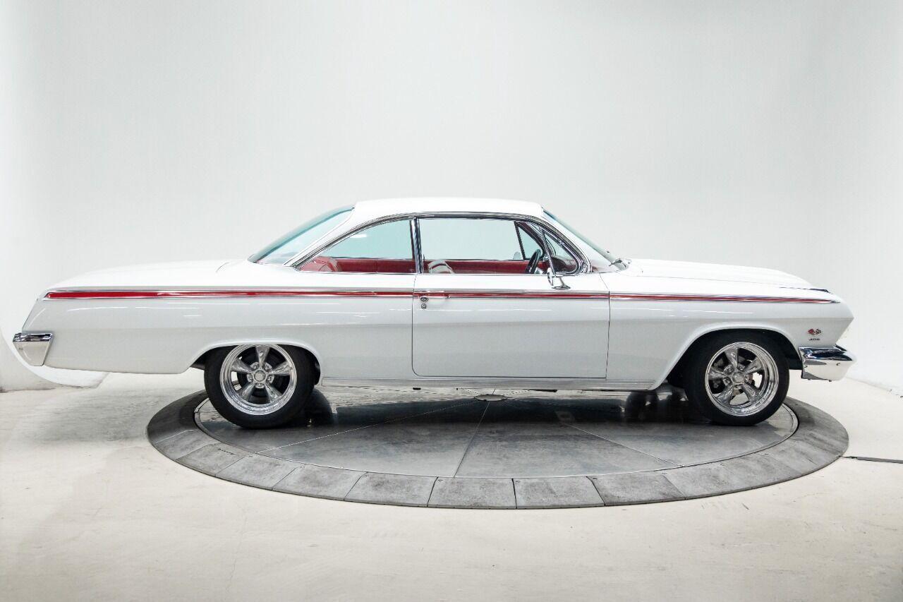 1962 chevrolet impala bubbletop v8 6 7l manual 4 speed coupe white