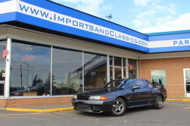 1990 nissan skyline gtr. jdm import, rhd + awd twin turbo 5 speed manual! clean!