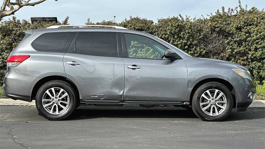2015 nissan pathfinder sv