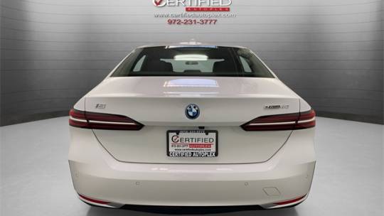 2024 BMW i5