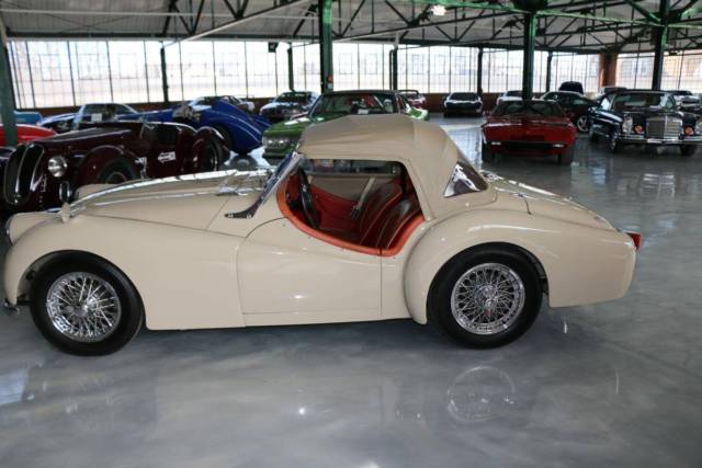 1956 triumph tr3 small mouth roadster - old custom restoration