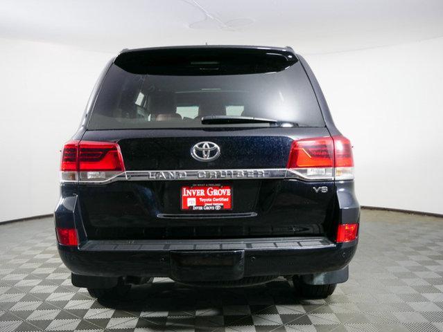 2020 toyota land cruiser base