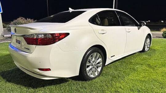 2014 lexus es 300h base