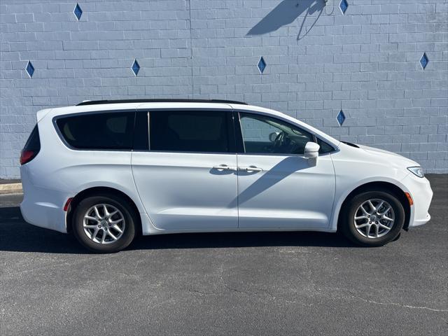 2022 chrysler pacifica touring l