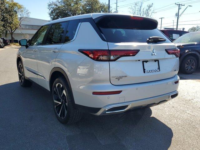2022 mitsubishi outlander se