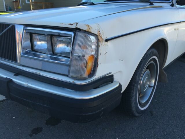 1981 volvo 240 dl 2 door