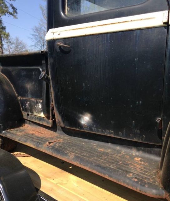 1947 ford 12 ton pickup truck with running v8 flathead