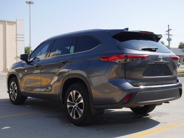 2020 toyota highlander xle