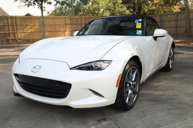2022 mazda mx-5 miata grand touring