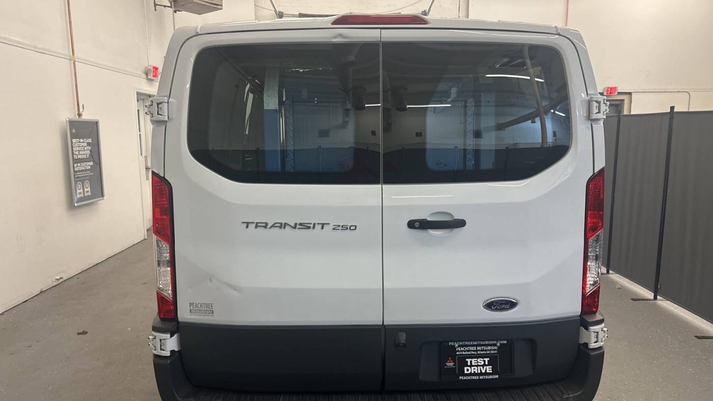 2018 ford transit 250
