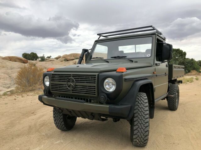 rare 461 low milage 250gd g-class pick-up turbo diesel a/c