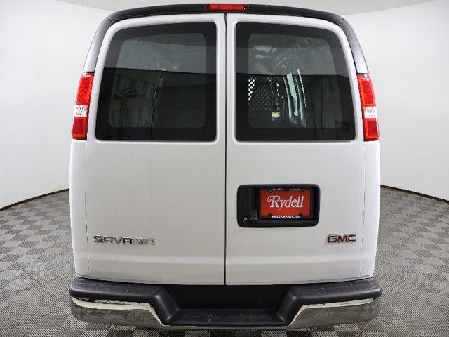 2022 gmc savana 2500 work van