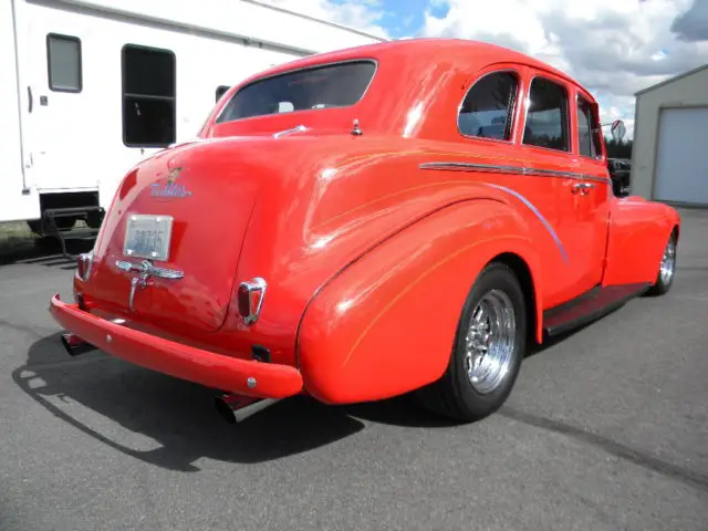 1940 oldsmobile 4 door sedan street rod hot rod