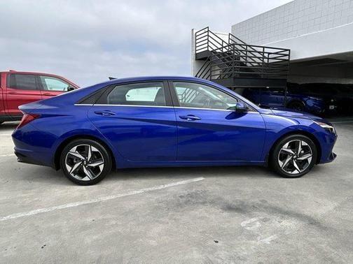 2023 hyundai elantra hev