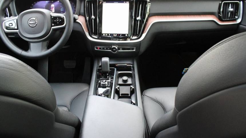 2023 volvo s60