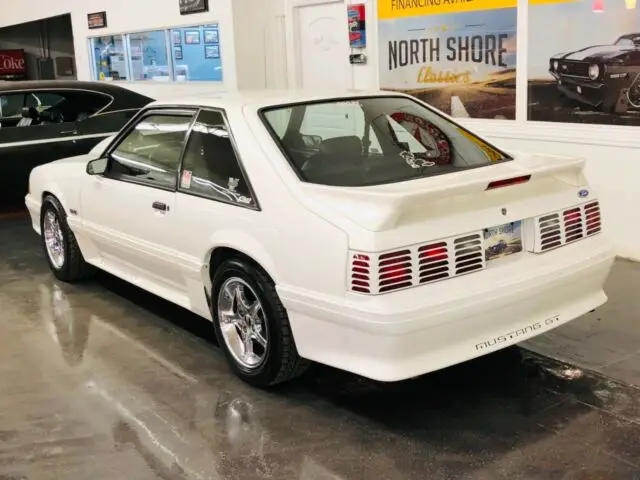 1993 ford mustang, white with 34,222 miles available now!