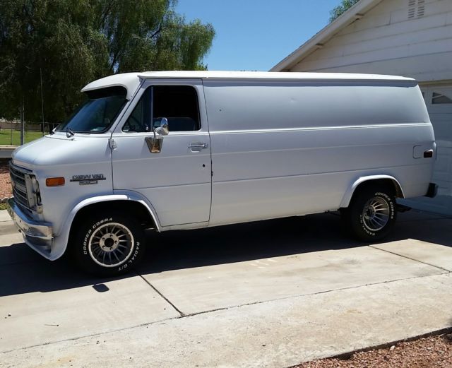5.7l 350 fuel injected overdrive automatic chevy custom cargo panel van