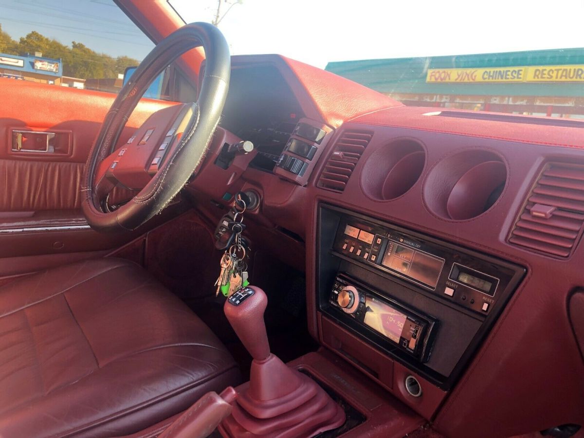 1985 nissan 300zx base 3.0l rust free, new engine, interier, & paint, ec for age