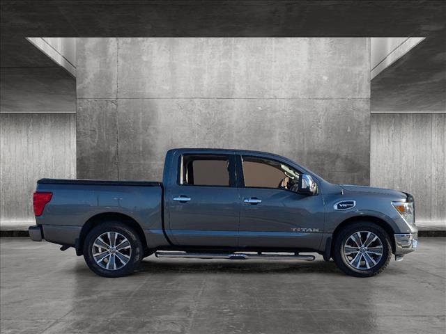 2017 nissan titan sl