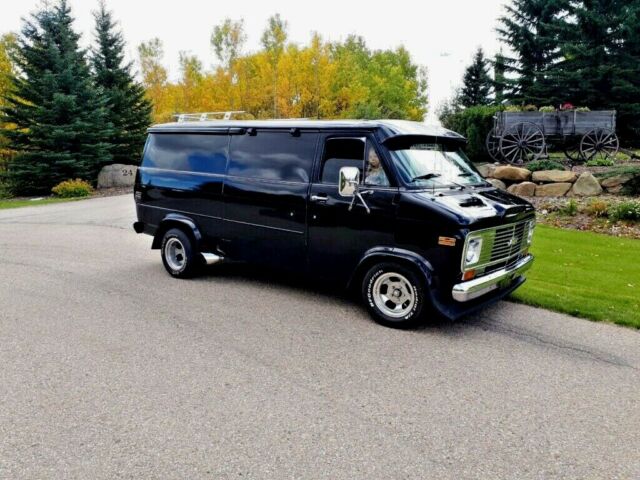 fun fun fun... 1977 chevy custom boogie disco van. *** no reserve ***