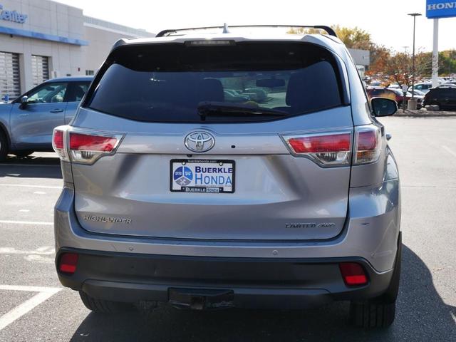2015 toyota highlander limited