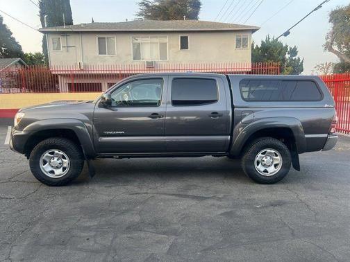 2012 toyota tacoma