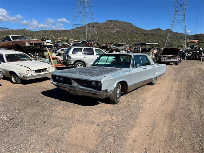 1968 chrysler new yorker in phoenix, arizona