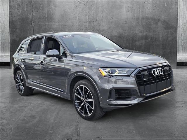 2022 audi q7 55 premium plus