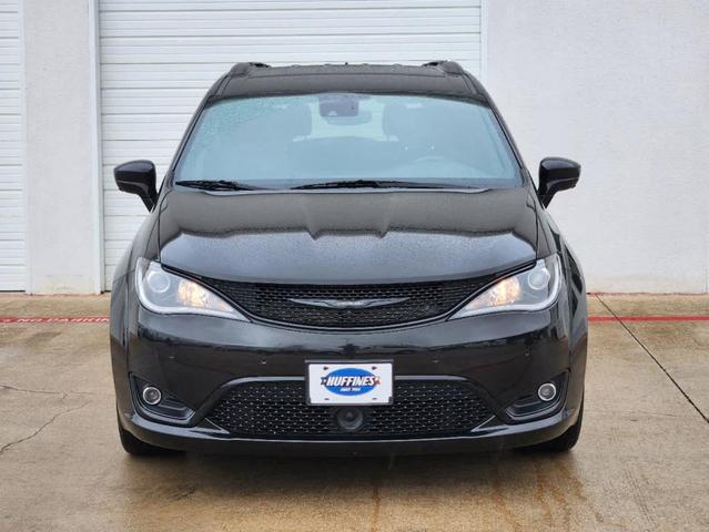2020 chrysler pacifica touring-l plus