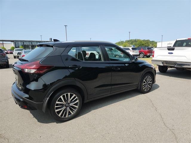 2022 nissan kicks sv