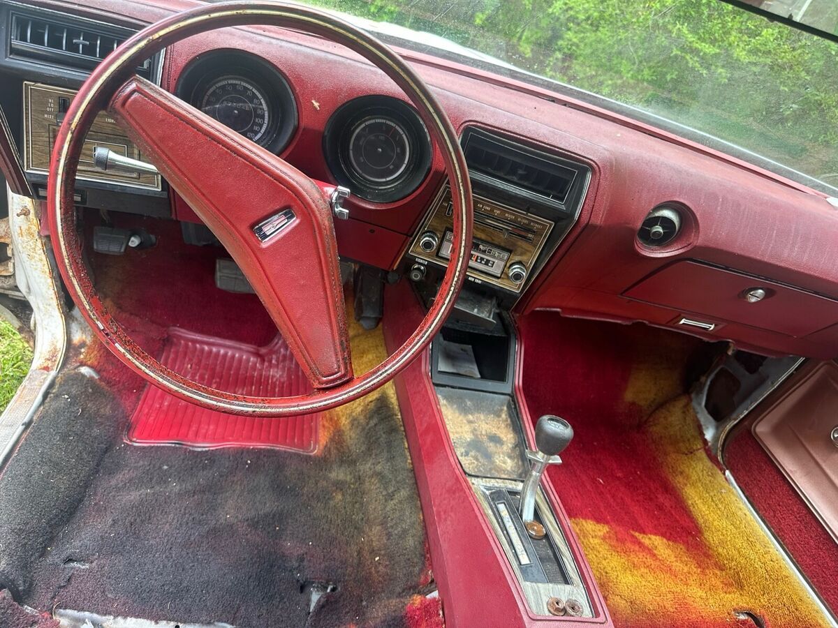 1974 oldsmobile cutlass white supreme