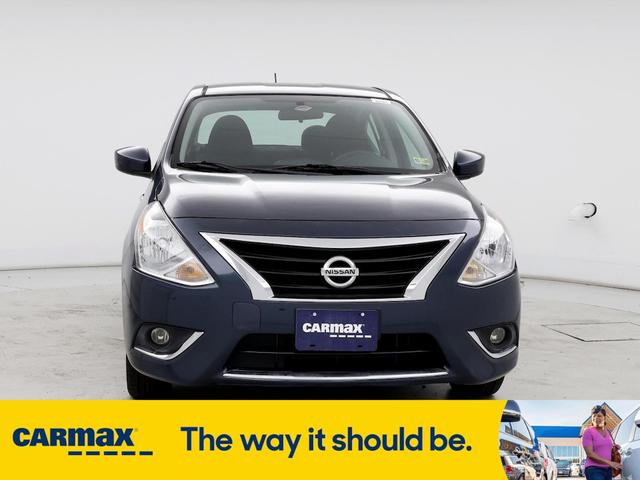 2017 nissan versa sv