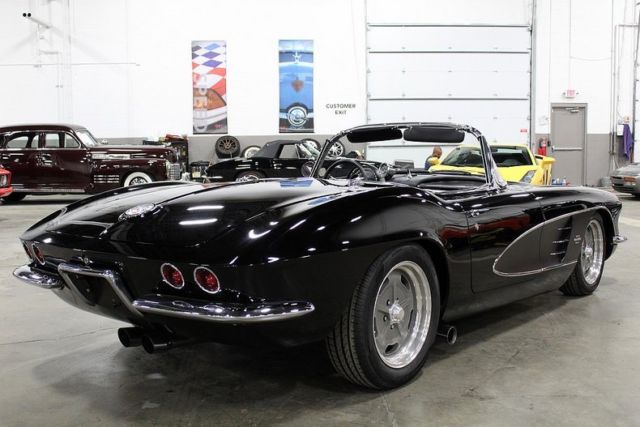 1961 chevrolet corvette 0 black coupe 350ci v8 manual