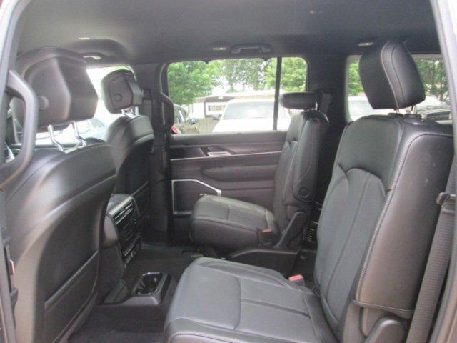 2023 jeep wagoneer l series iii