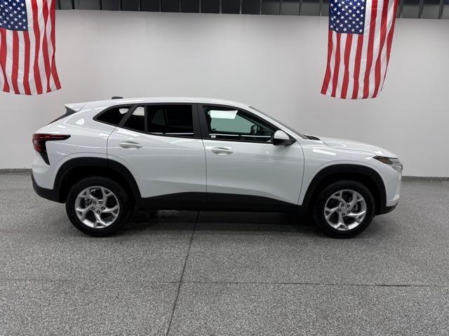 2024 chevrolet trax ls