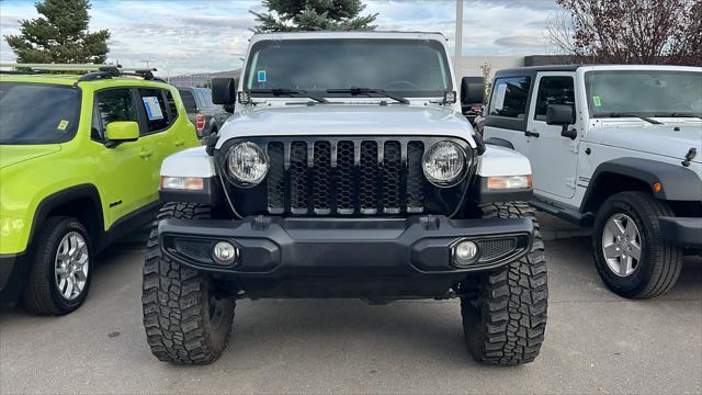 2022 jeep gladiator altitude 4x4