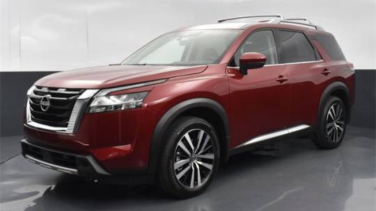 2024 Nissan Pathfinder platinum