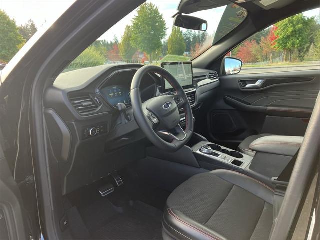 2024 ford escape st-line select