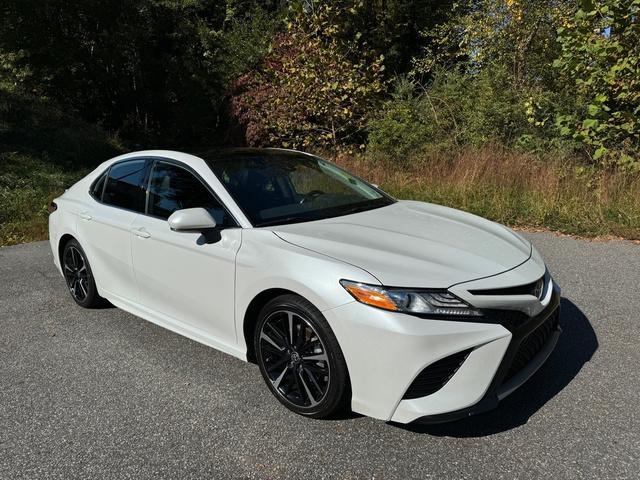 2020 toyota camry xse