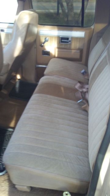 1987 gmc suburban 28,000 original miles