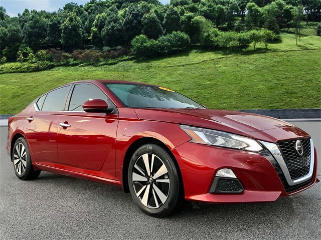 2022 nissan altima 2.5 sv