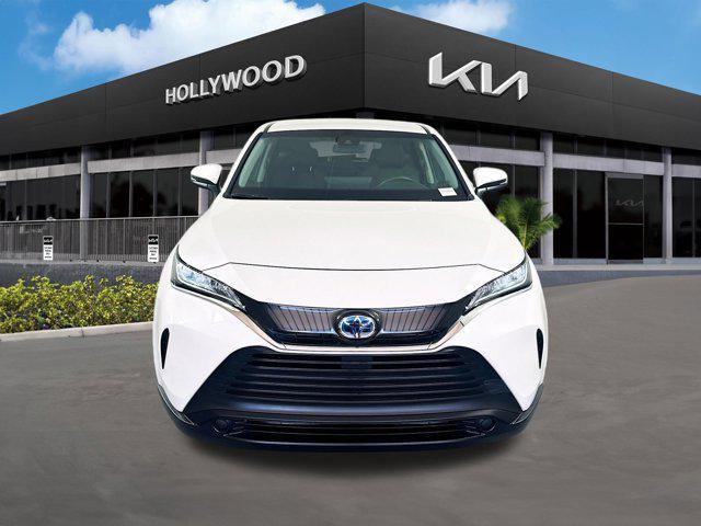 2021 toyota venza xle
