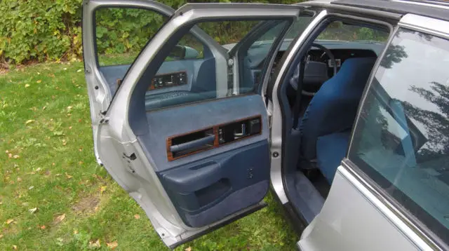 1991 chevrolet caprice wagon 4-door 5.0l -> no reserve <-!!!