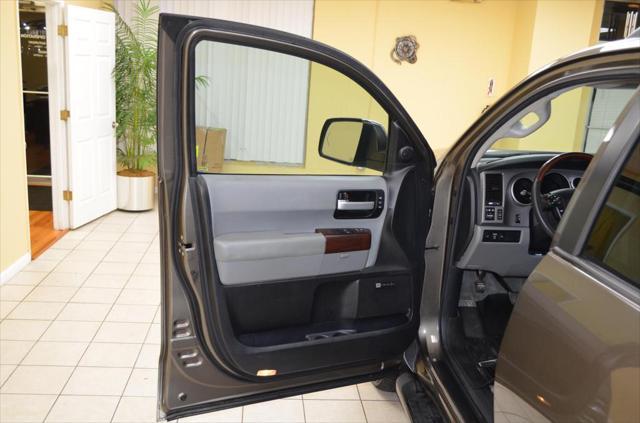 2011 toyota sequoia v8 s