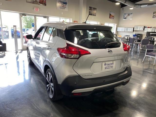 2020 nissan kicks sr