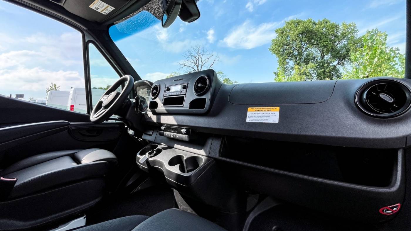 2024 mercedes-benz sprinter 2500
