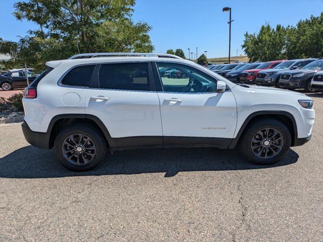 2021 jeep cherokee latitude lux