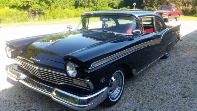 1957 ford fairlane 500, 460ci big block, power steering+ power brakes, a/c